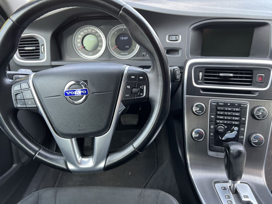 Volvo v60 D3 avtomat