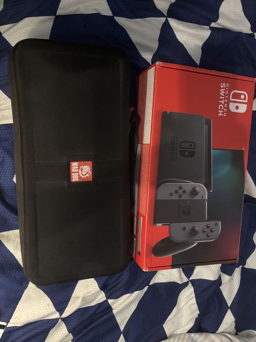 Nintendo Switch – pełny zestaw + dodatki! Super cena 750 zł!