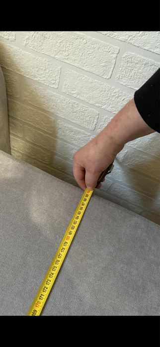 Szara kanapa rozkładana