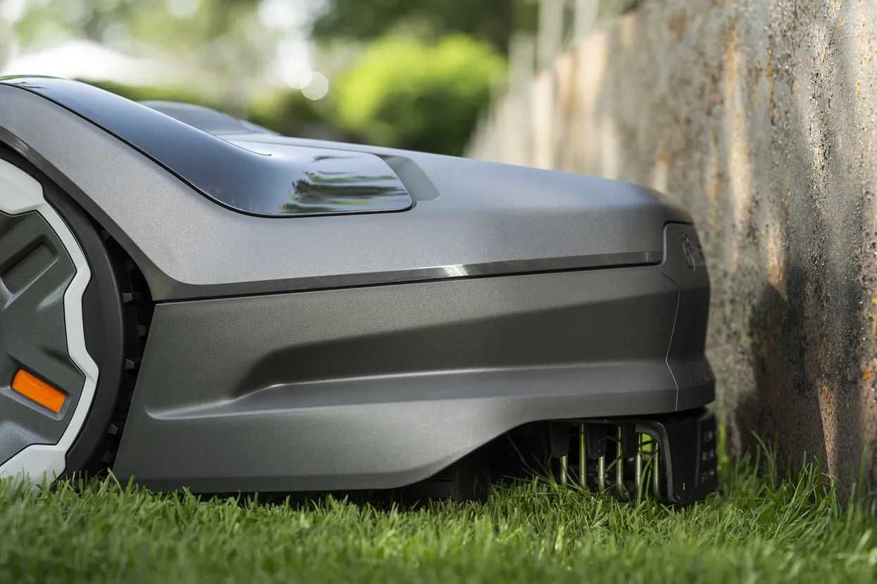 Husqvarna Automower 305E Nera Kosiarka automatyczna robot koszący