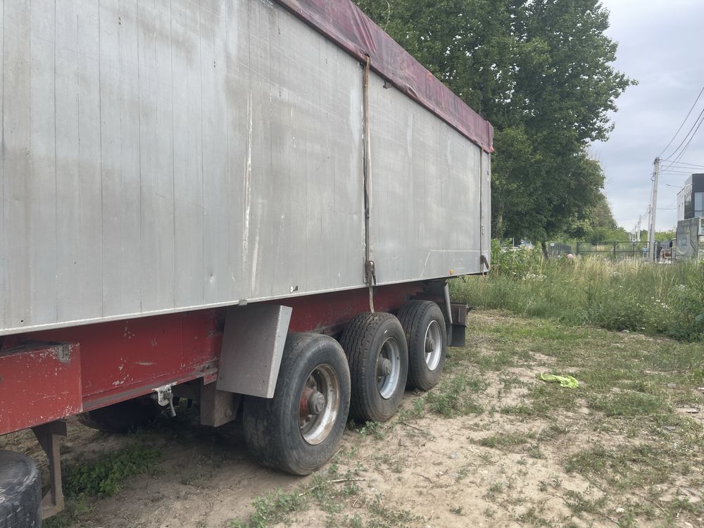 Напівпричіп самосвальний Benalu