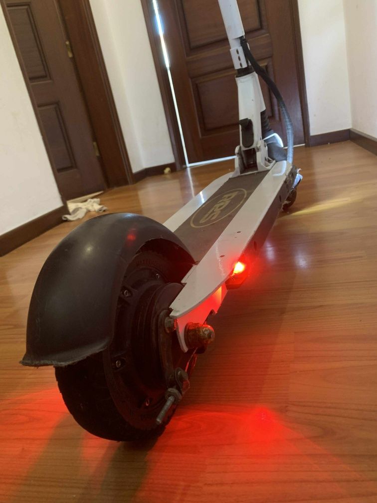 Vendo ou Troco Trotinete Elétrica