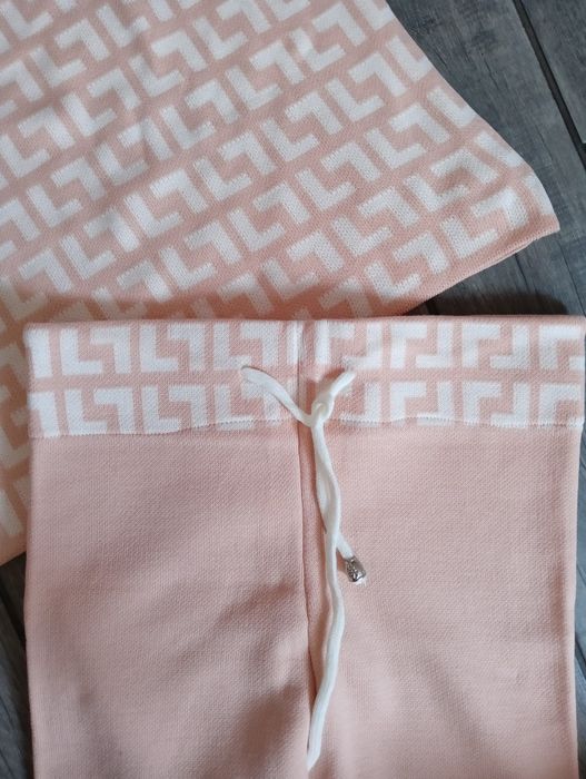 Nowy dres dzianinowy, dres sweterkowy, r. M/L