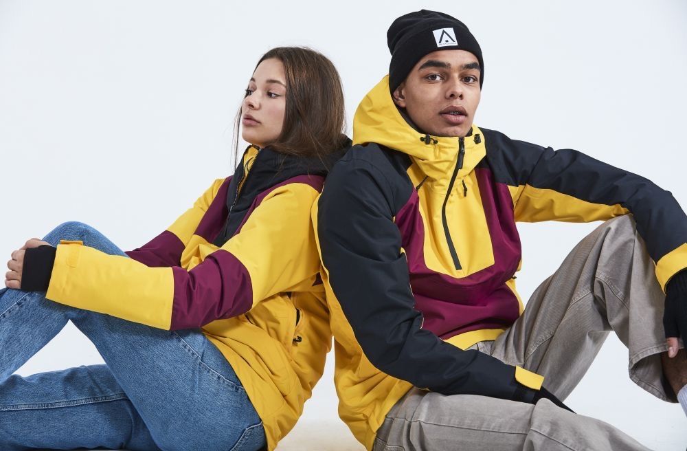 Гірськолижна куртка S