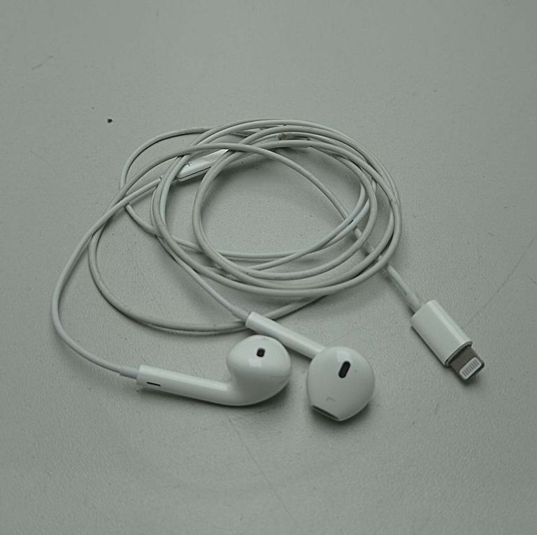Навушники Apple EarPods lightning оригинал