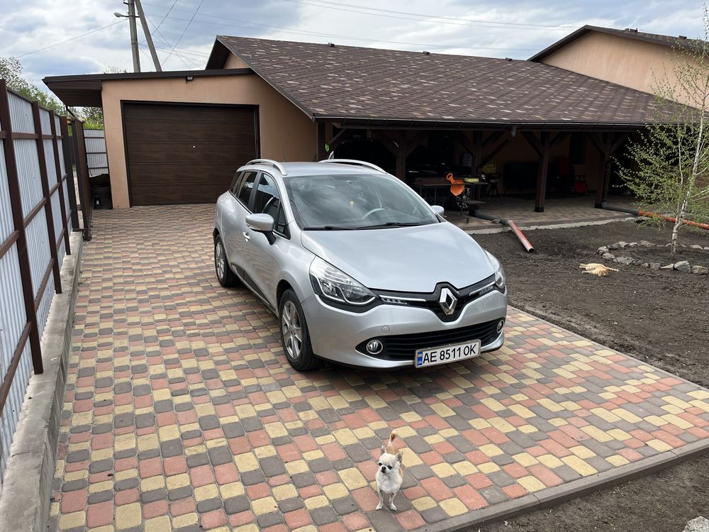 Продам Renault Clio 2015 год