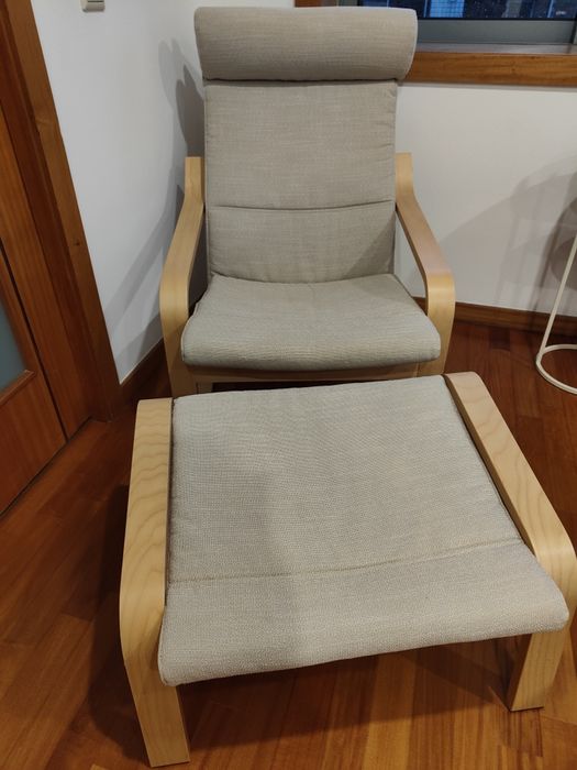 Poltrona + repousa pés POANG do IKEA