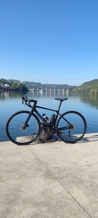 Bicicleta GIANT TCR Advanced 2 Pro Compact 2025