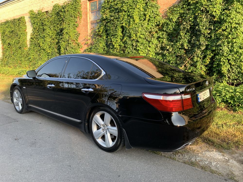 Продам Lexus LS 460 2007