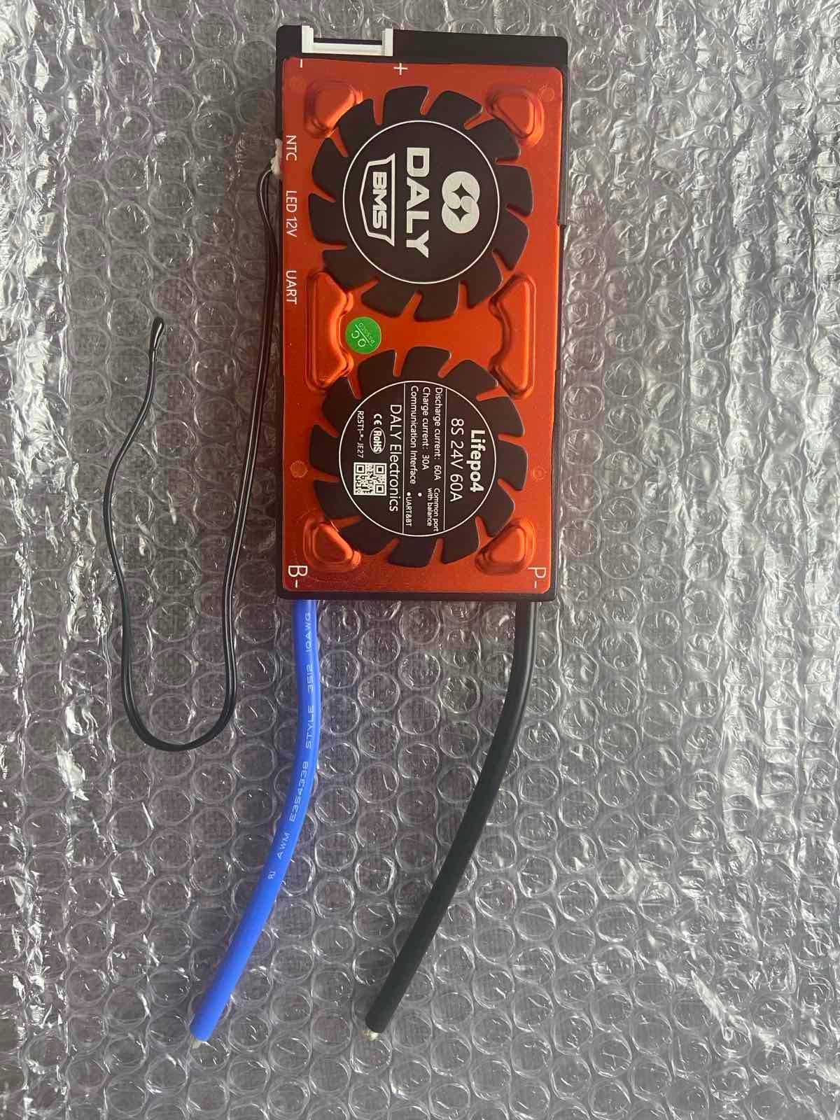 Плата захисту Daly Smart bms з Active Balancer для LiFePO4 8S 24V