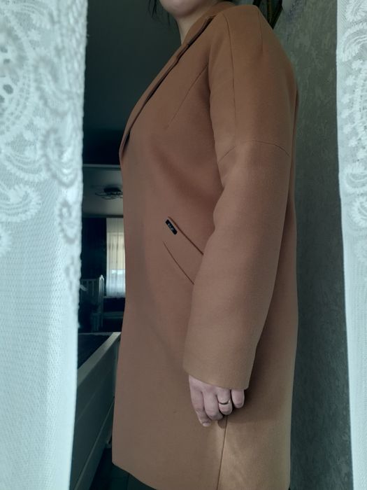 Весняне пальто продам