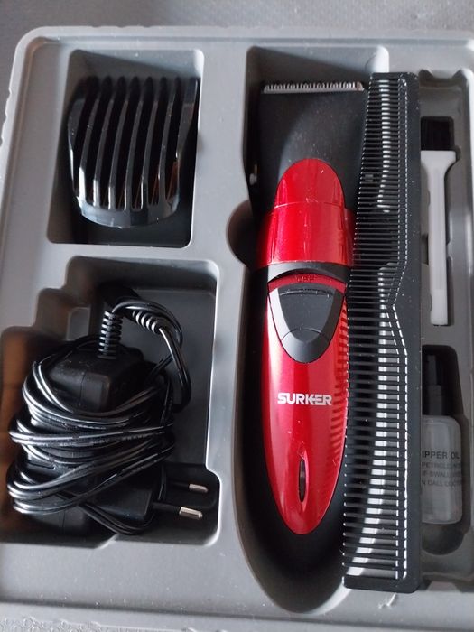 Maquina cortar cabelo nova