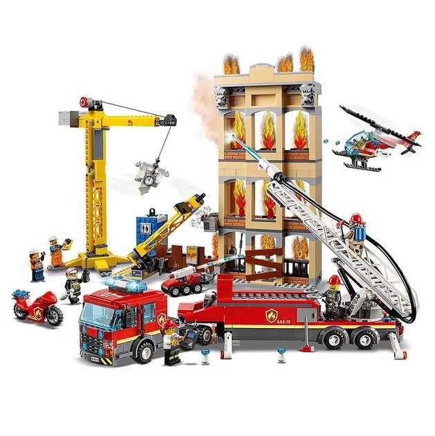 Конструктор 11216 Центральна пожежна станція Гасіння пожежі 985деталей