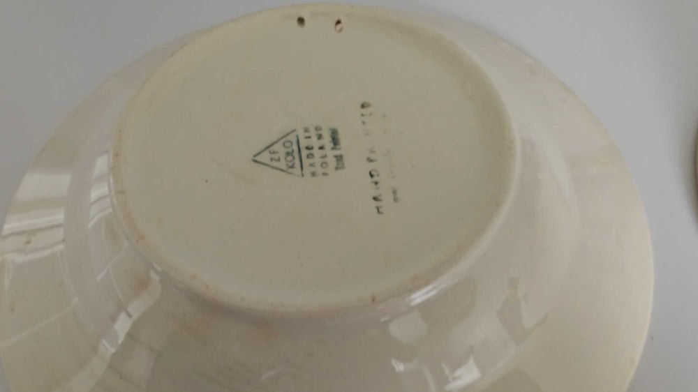 Ręcznie malowane talerze ceramiczne w stylu ludowym PRL