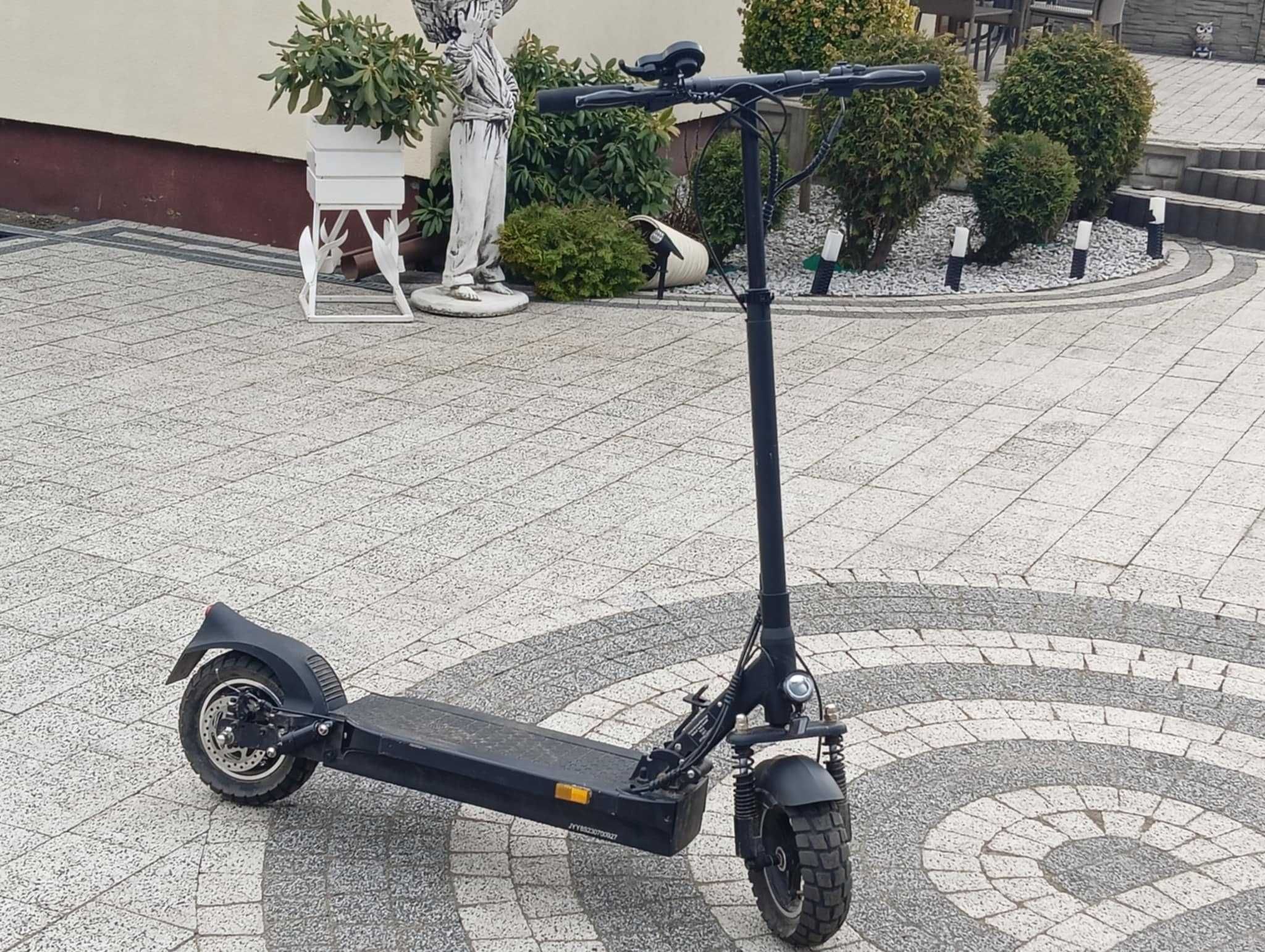 Sprzedam hulajnogę elektryczną