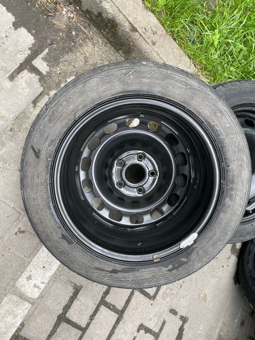 Запаска щкода ,фольцваген гольф .