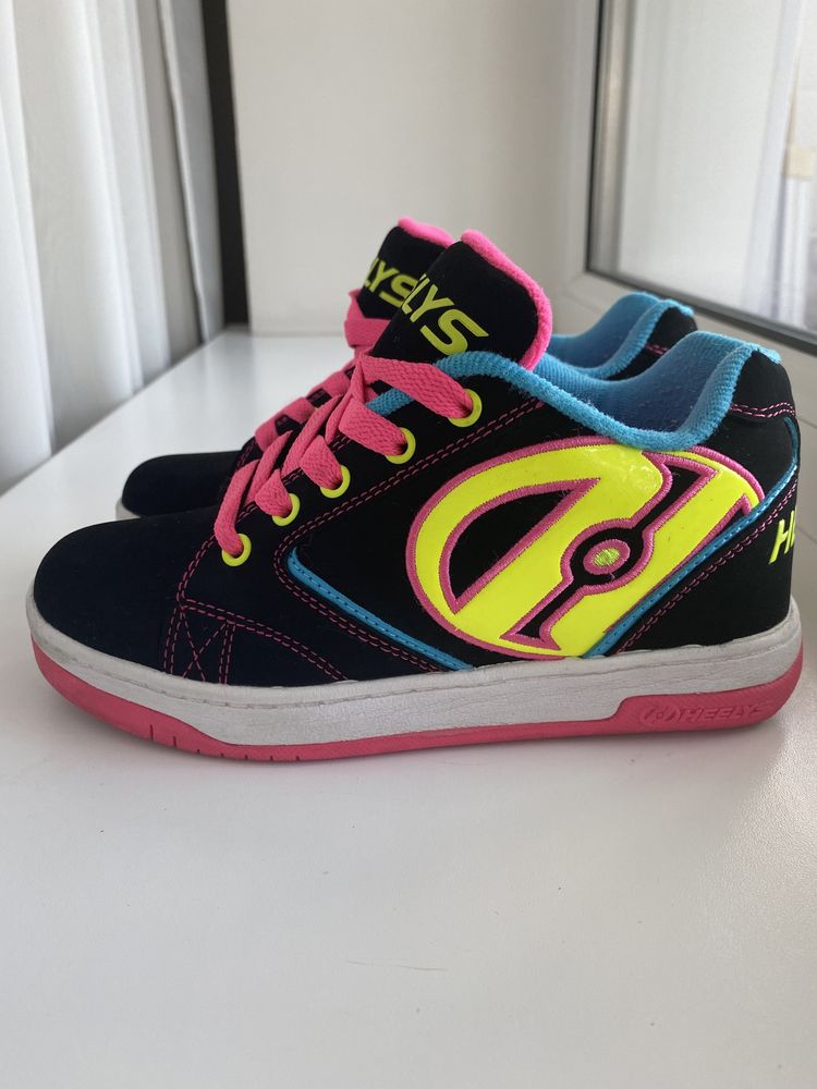 Кроссовки на роликах, ролики, Хилисы , heelys, 33 размер, 20 см.