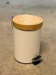 Lixeira WC Branco de Metal com Tampa em Bambu 3L