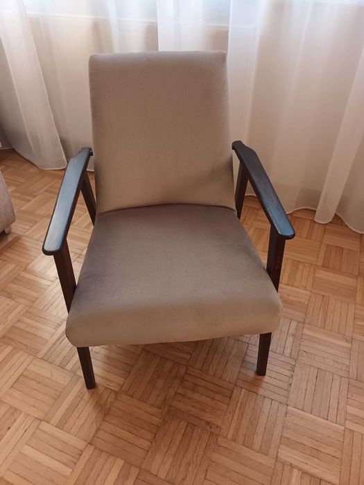 Fotel PRL po renowacji