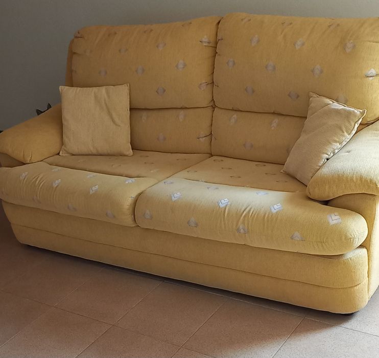 Sofá usado em muito bom estado