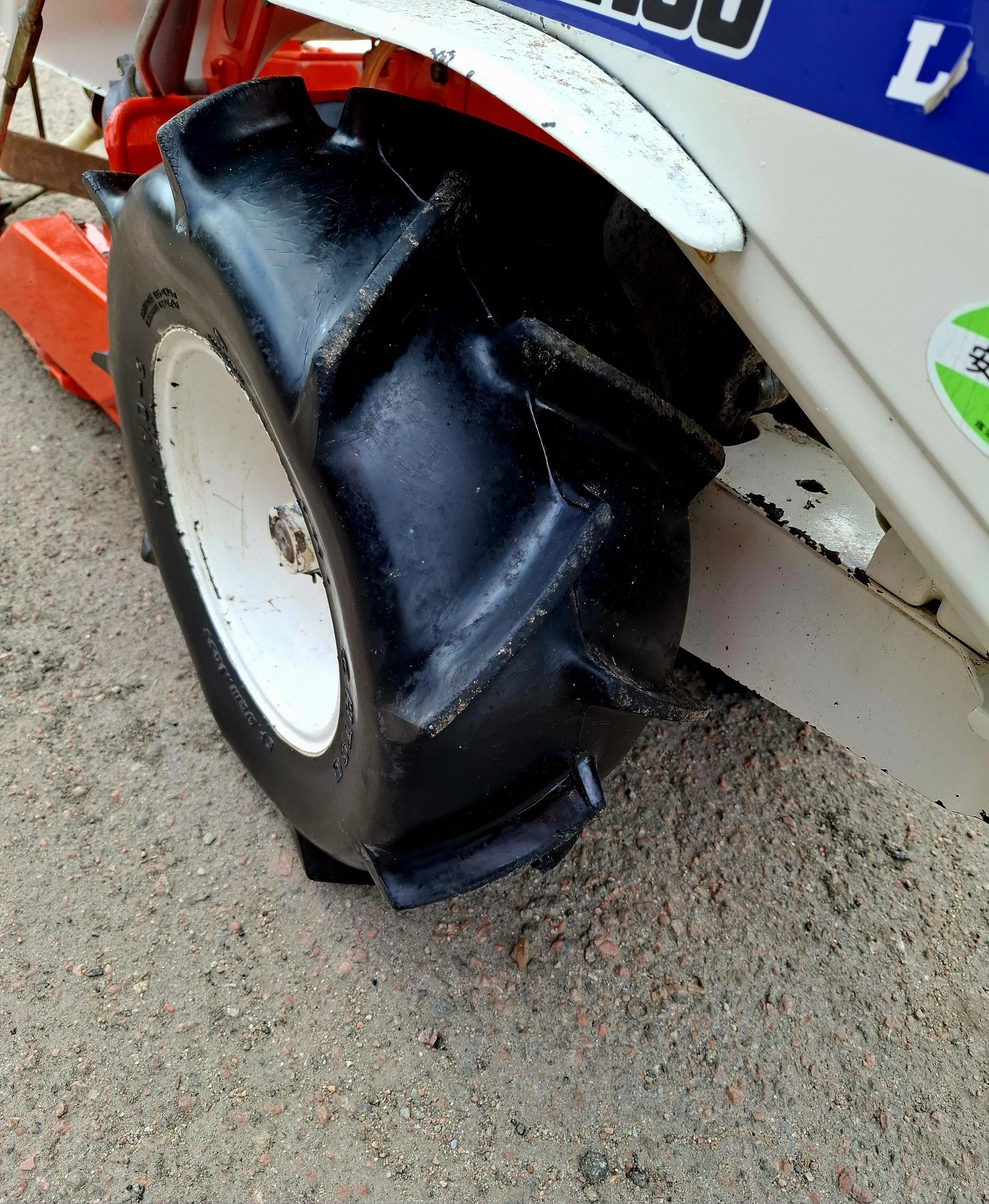 Ручной комбайн Kubota RA30