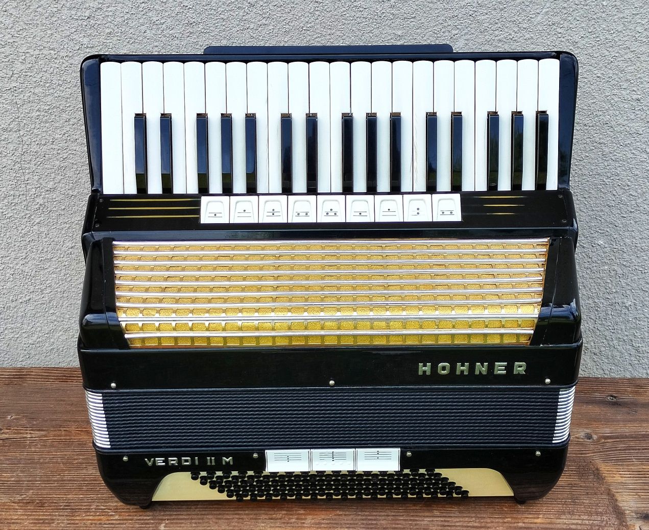 Akordeon Hohner Verdi II M 96 basów - super stan