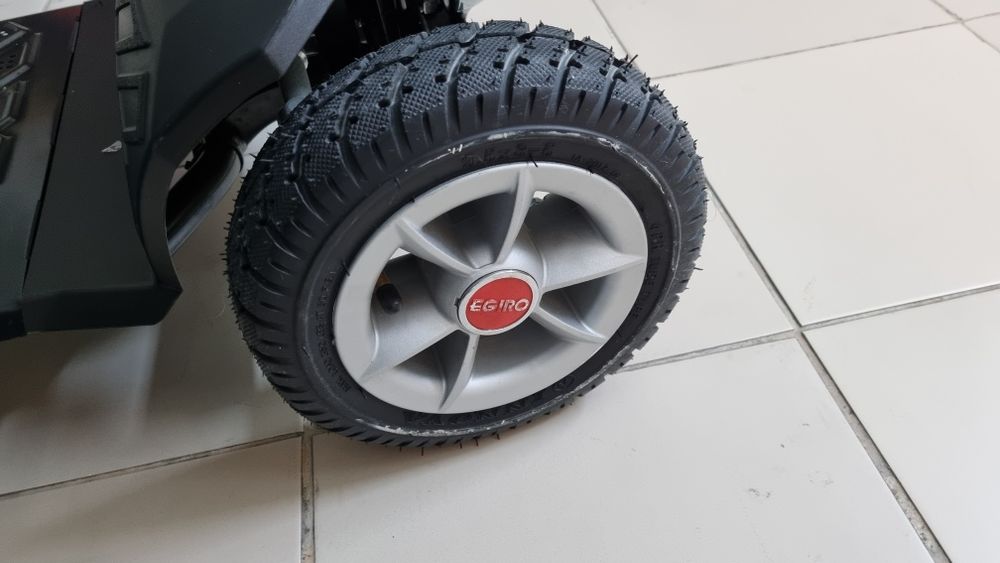 Scooter eléctrica de mobilidade reduzida, nova nunca usada!