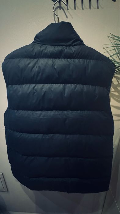 Крутая жилетка Hugo Boss