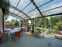 Аренда дома 550 м² с бассейном в Золотых Воротах, Конча-Заспа