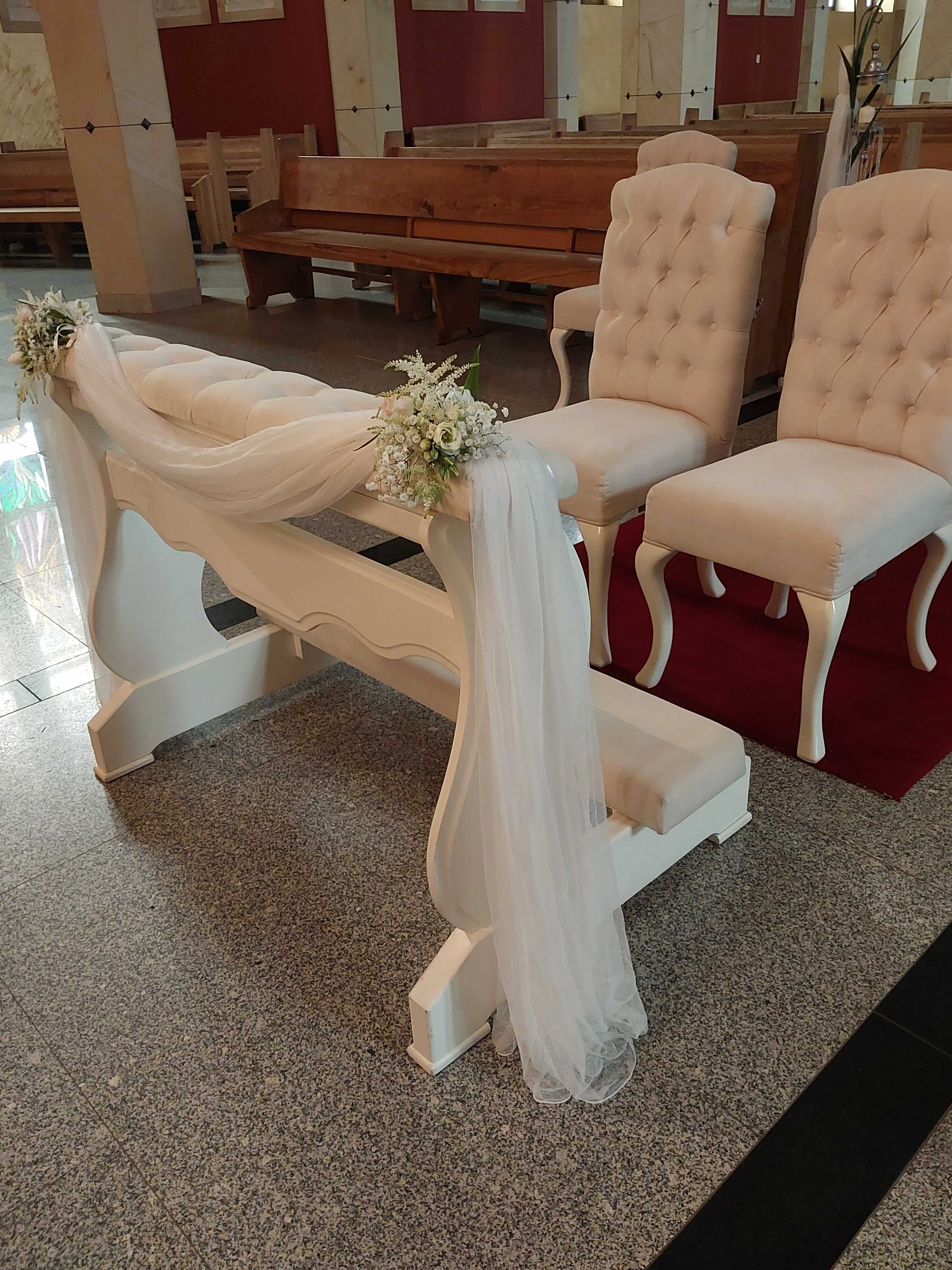 Klecznik i krzesła wypożyczę 300zł