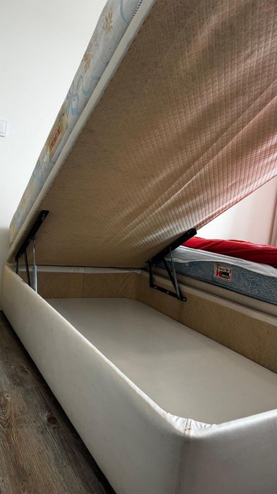 Cama de corpo e meio