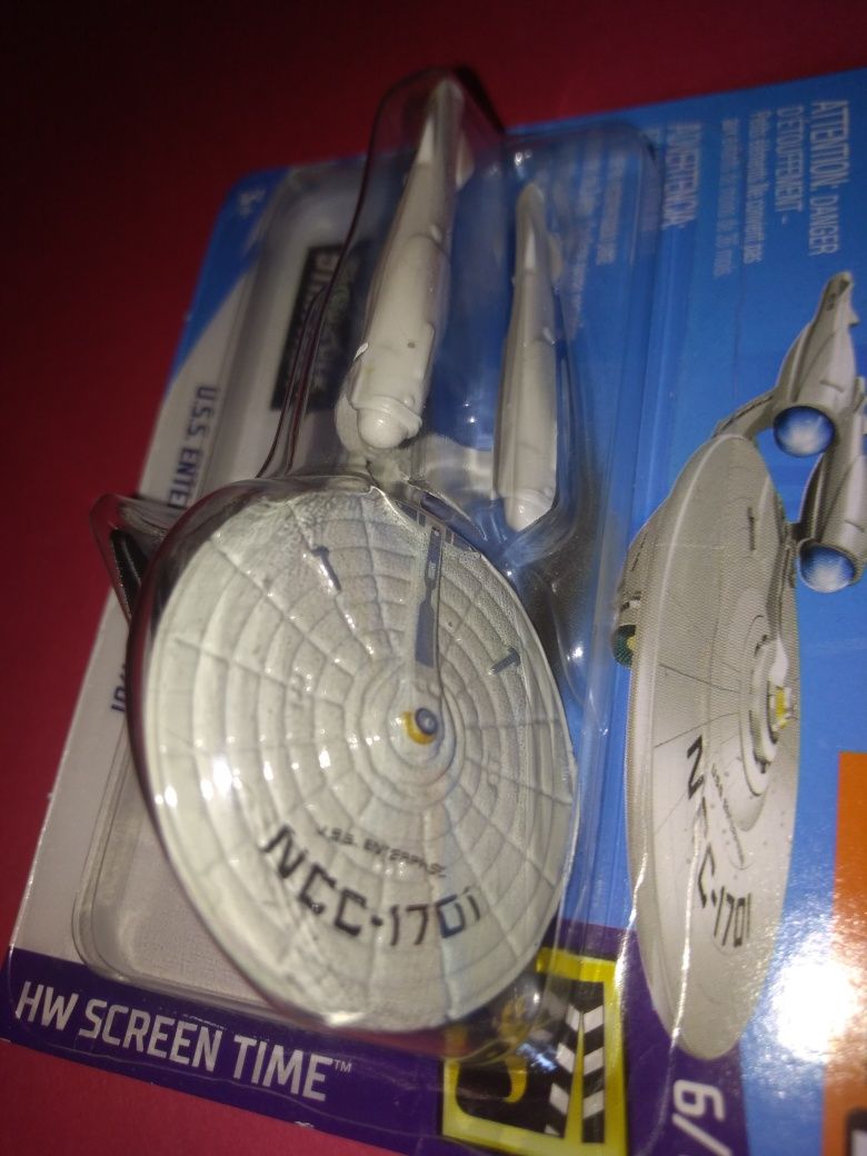 2019 hot wheels - U.S.S.Enterprise Star Treck - Selado