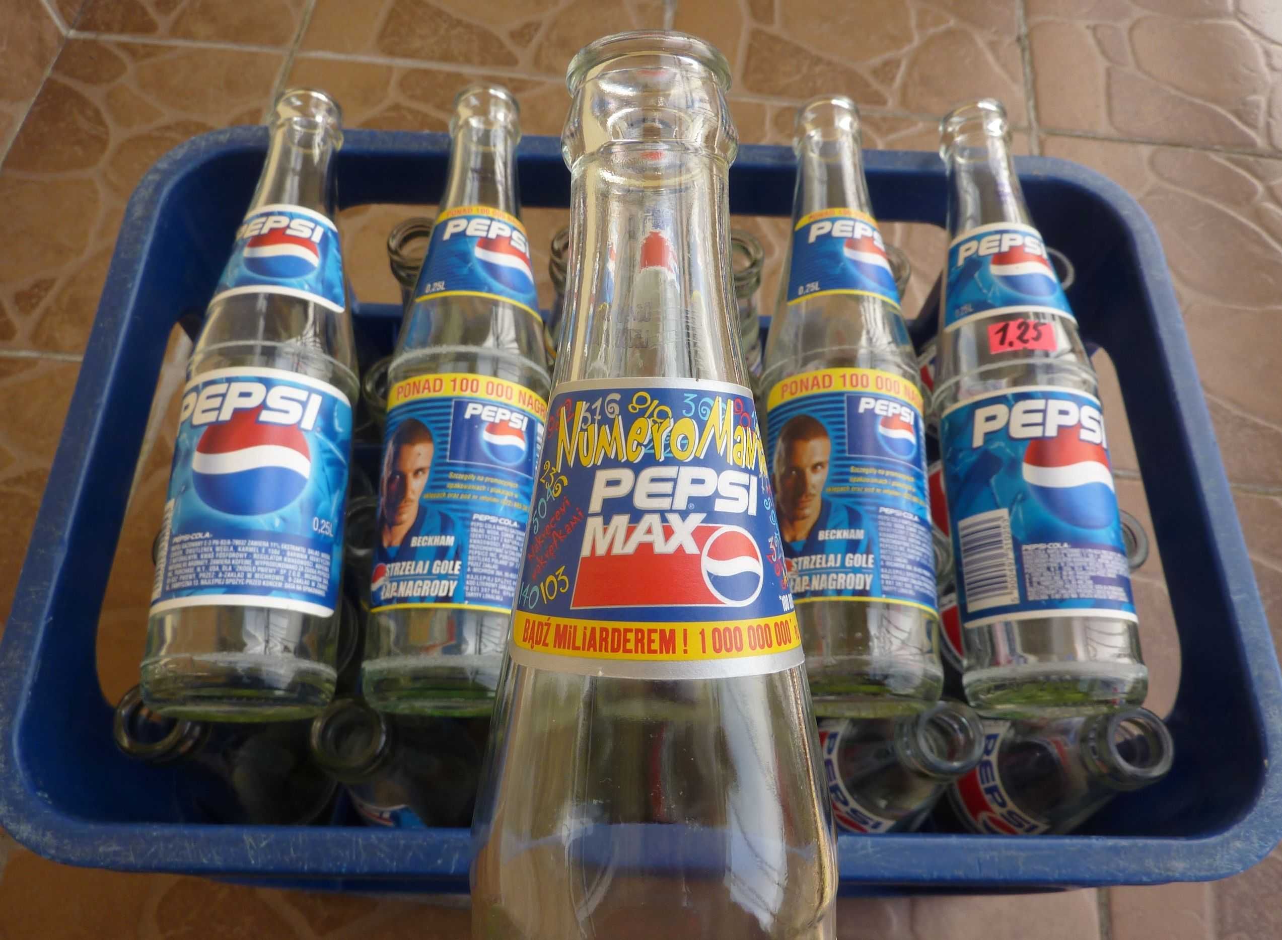 kontener z 1995 r. i 31 butelek 0,25 l - PEPSI-COLA - różne etykiety