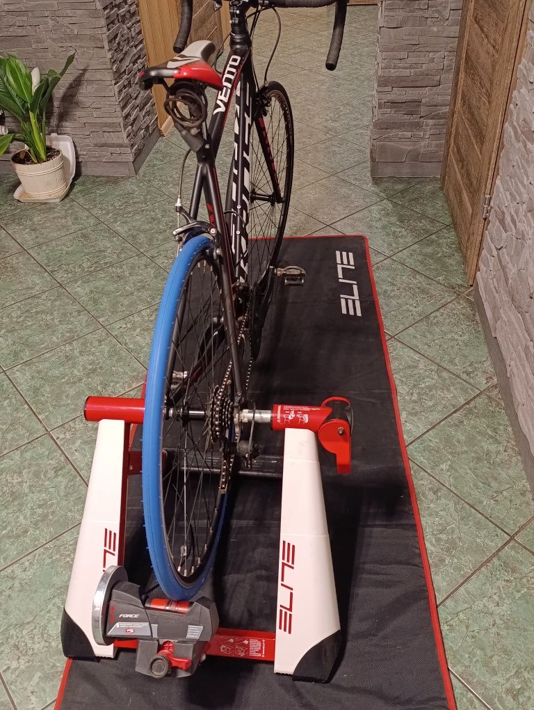 Trenażer Elite novo force 8