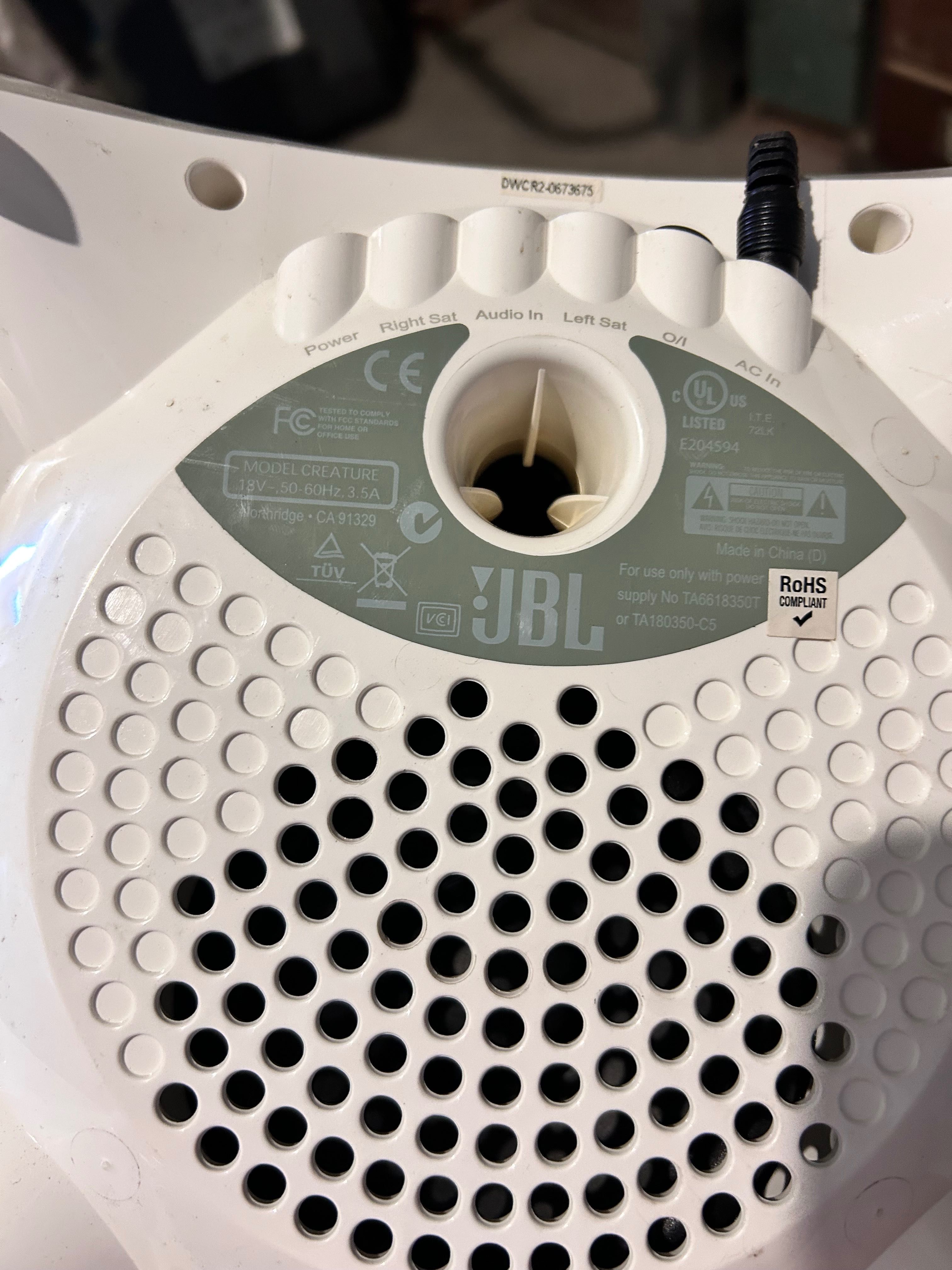 Акустична система jbl