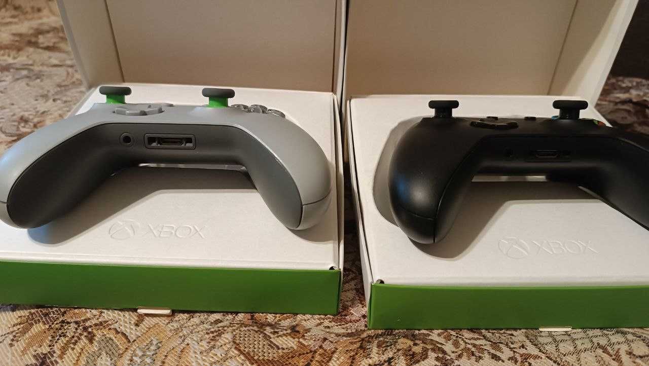 Геймпад Xbox Wireless controller model 1708