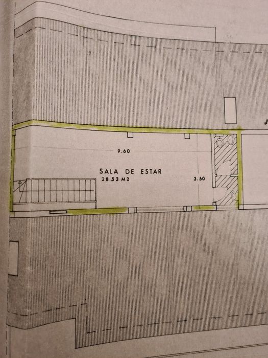 T4 Duplex, 227m², terraço, garagem fechada para 2 carros.