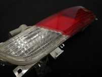 Farolim traseira esquerda  no parachoque BMW6 E63 E64 2003-2007