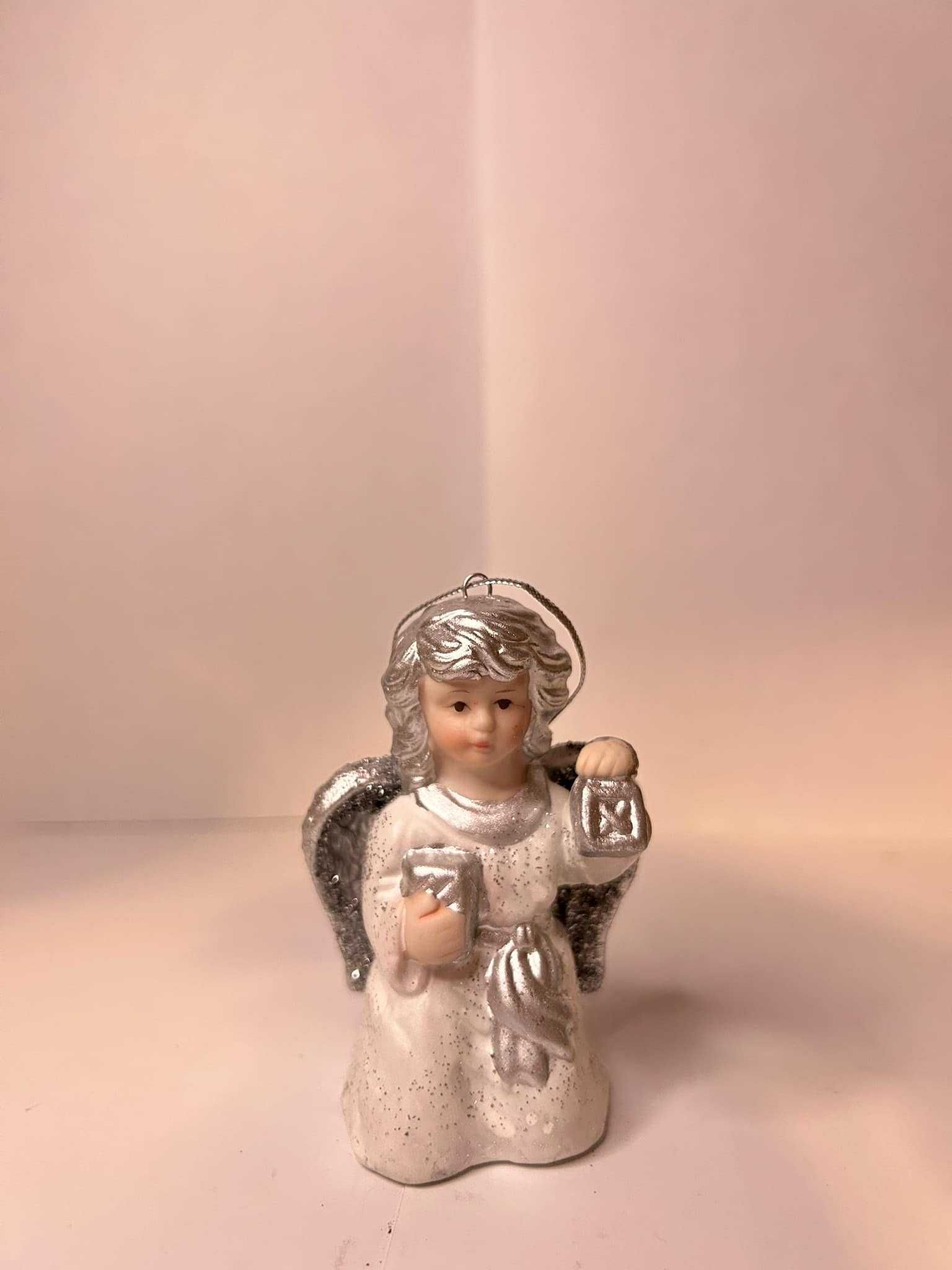 Figurka aniołka porcelanowa