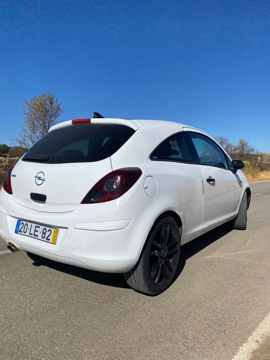 Opel Corsa Black edition