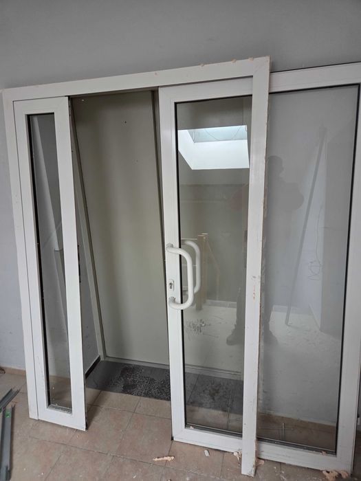 Drzwi aluminiowe przeszklone 2 skrzydłowe