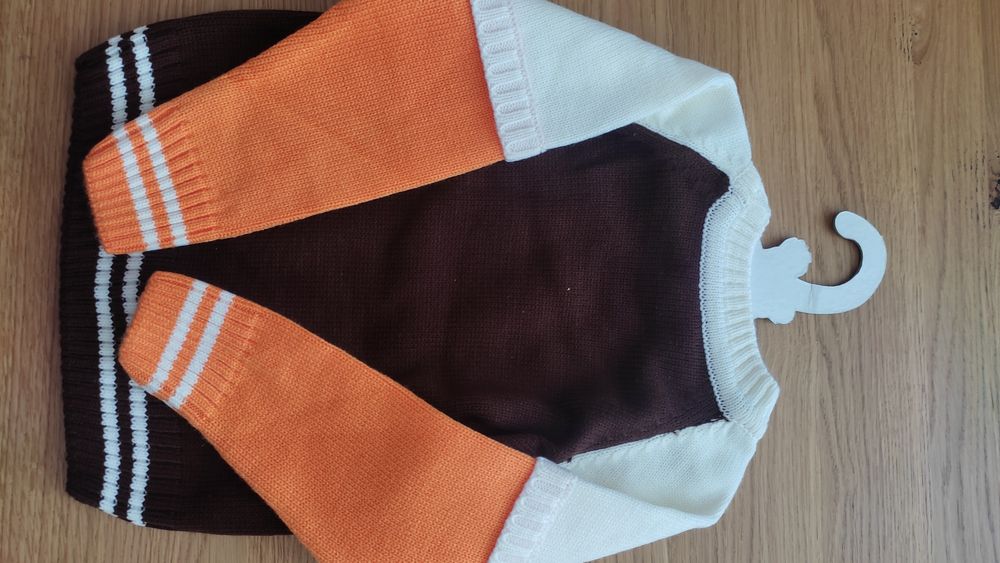 NOWY Sweterek dla chłopca (2 latka)