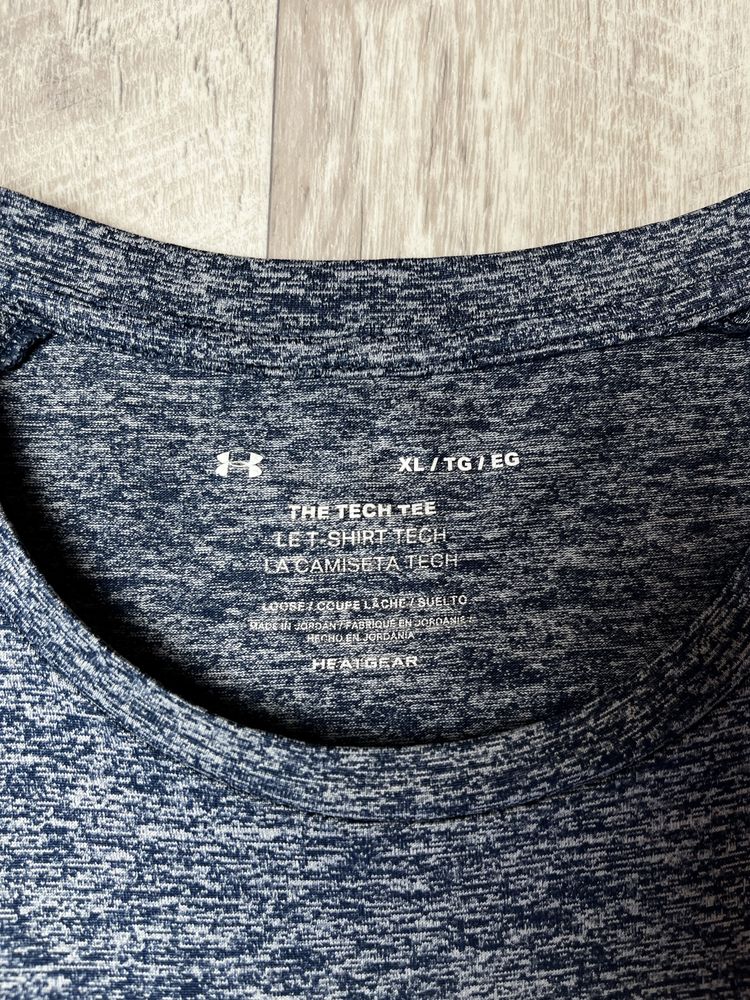 Футболка Under Armour размер XL оригинал спортивная мужская бег run
