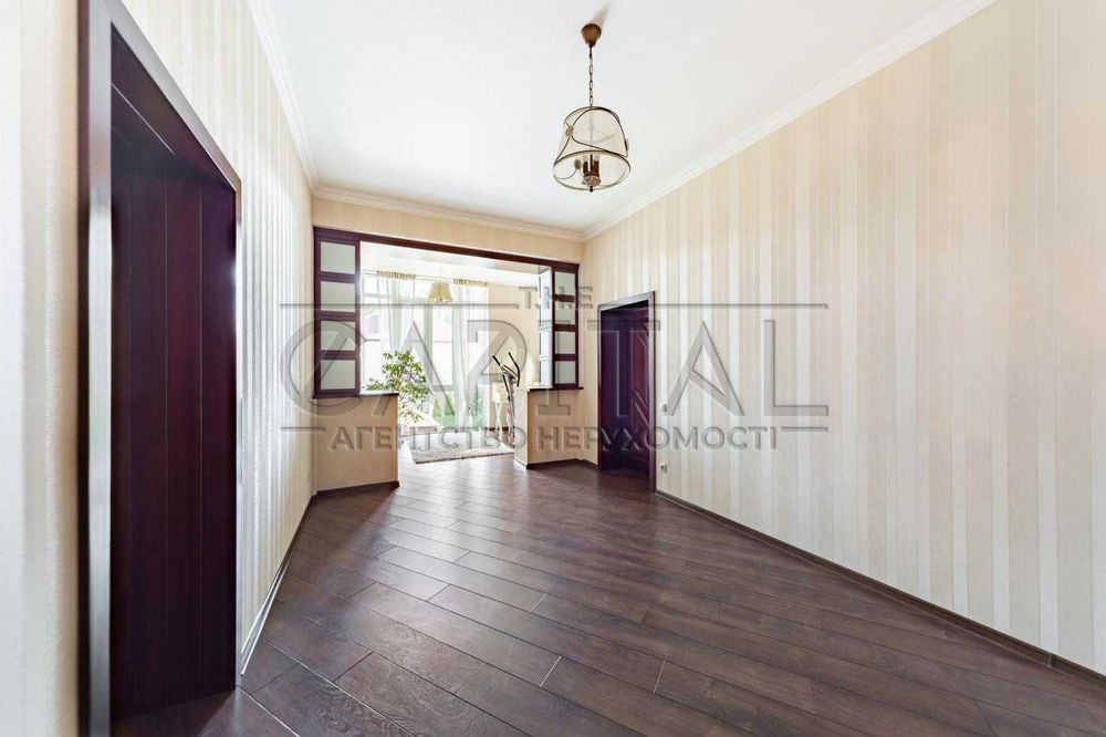 Продаж розкішного будинку в Козині