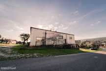 Armazém Industrial 2.100m2 de Terreno, Mendiga, Porto de Mós