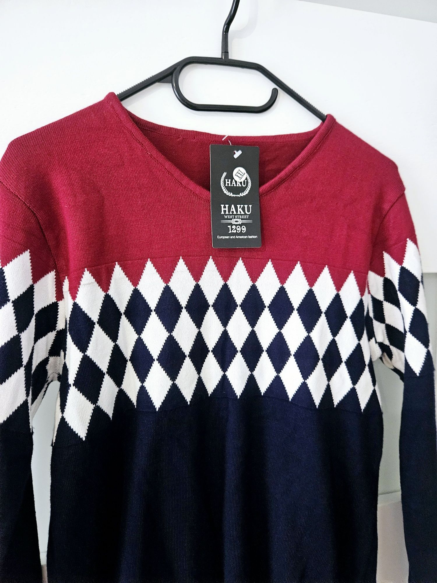 Nowy sweter w geometryczne wzory marki 38 sweter m