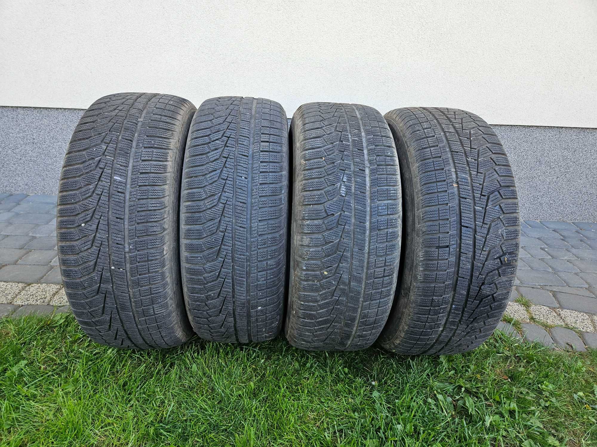 Opony zimowe Hankook 235/60R16