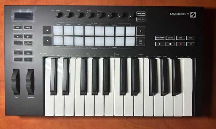 Novation Launchkey 25 MK3