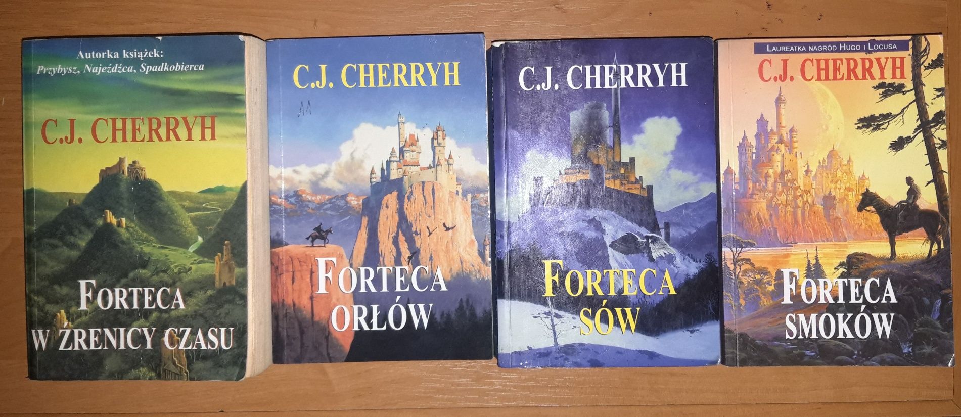 C.J.Cherryh Forteca w źrenicy czasu, orłów, sów, smoków