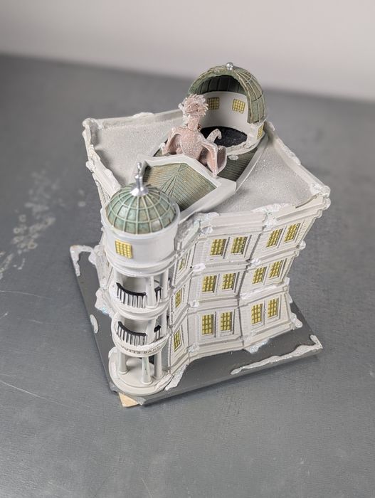 Harry Potter Bank Gringotta i smok Gringotta kolekcjonerski podświetla